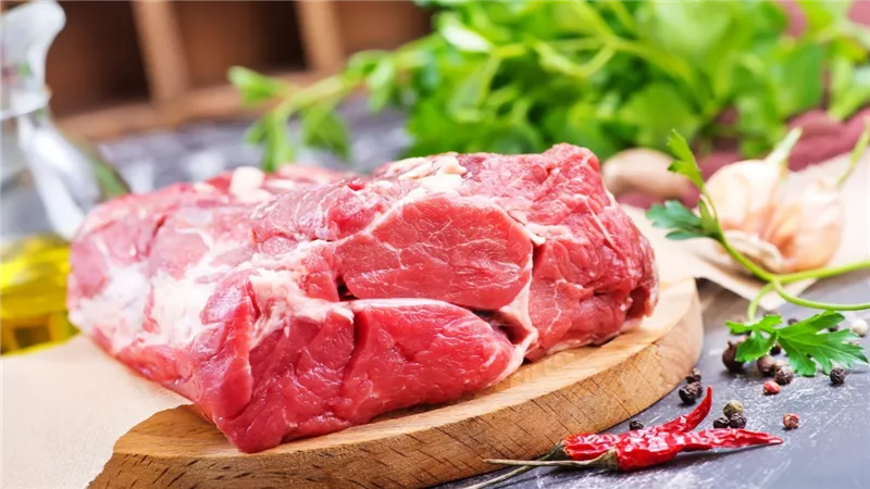 طرح كيلو اللحم البلدي بتخفيضات تصل لـ 40 فى المية
