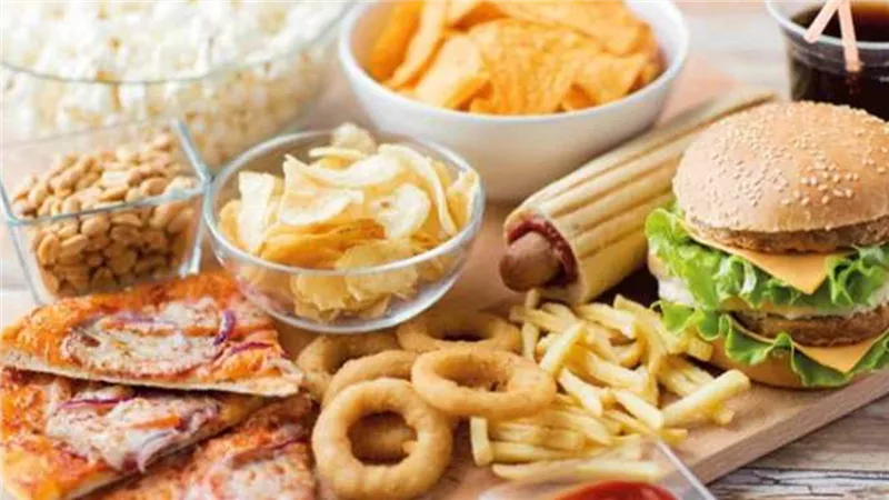 تحذير من تناول الطعام المشبع بالدهون المتحولة