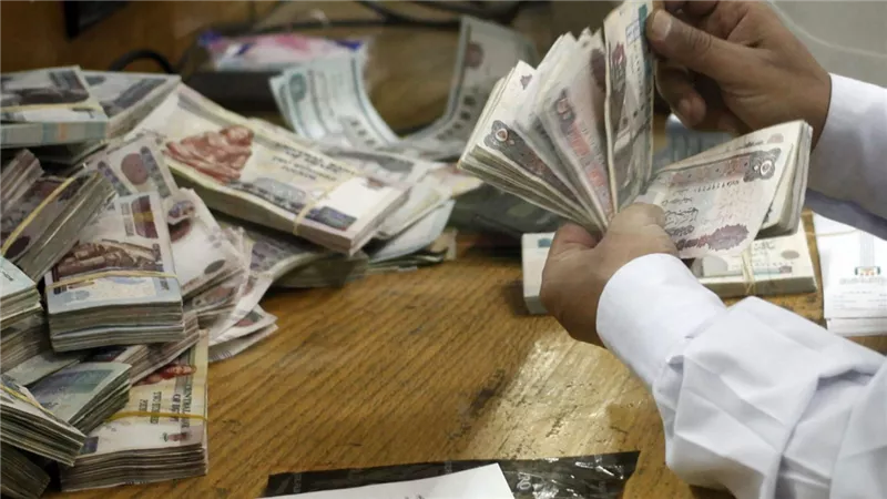 قرار جديد يطبق خلال أيام بشأن المرتبات لكل مواطن وكل موظف
