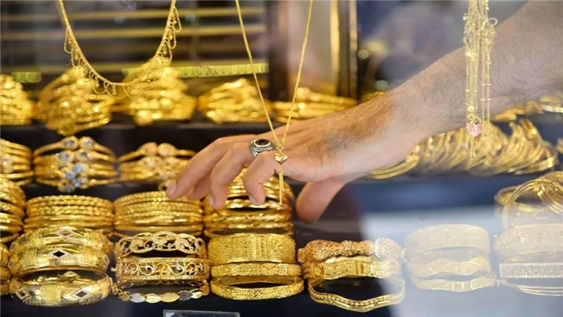 الحق اشتري موجة انخفاض قوية في أسعار الذهب