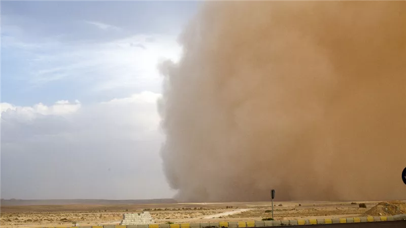 ساعات وتبدأ العاصفة الارصاد اوجه ندائ عاجل للمواطنين التزموا بهذه التعليمات