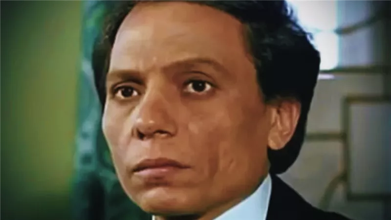 ضرائب عادل إمام تثير ردود أفعال واسعة على مواقع التواصل الاجتماعي