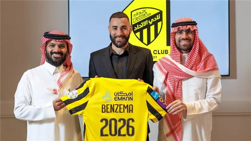 السعودية هي المكان الأنسب لنا كريم بنزيما يكشف عن كواليس انضمامه للاتحاد السعودي و رد فعل عائلته