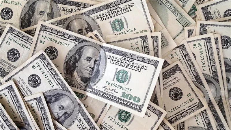 هذا ما حدث فى سعر الدولار بالبنوك المصرية بعد قرار الفائدة الأمريكية مساء اليوم