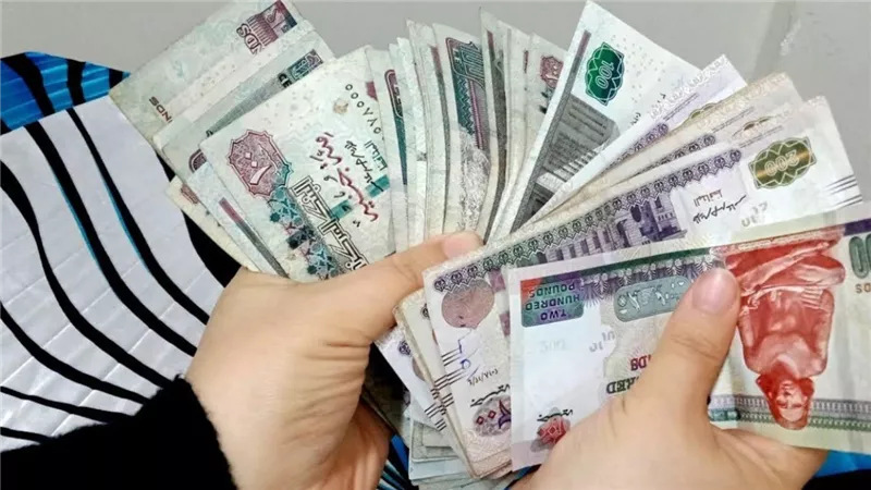 300 جنيه زيادة جديدة فى المرتبات لهذا الفئة من المواطنين