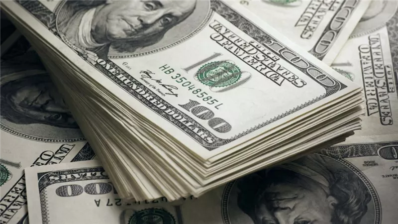 ضربة قاضية من القاهرة للدولار مصدر مسؤول يكشف عن مفاجأة للأخضر