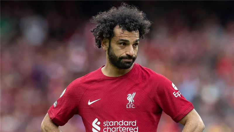 رسالة تحذير لـ محمد صلاح من الانتقال للدوري السعودي