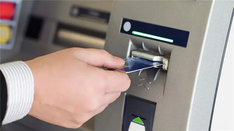طريقة استعادة العملاء للفيزا الخاصة بهم في حالة سحبها