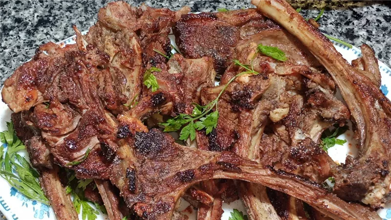 طرق بسيطة للتخلص من رائحة اللحم الضاني