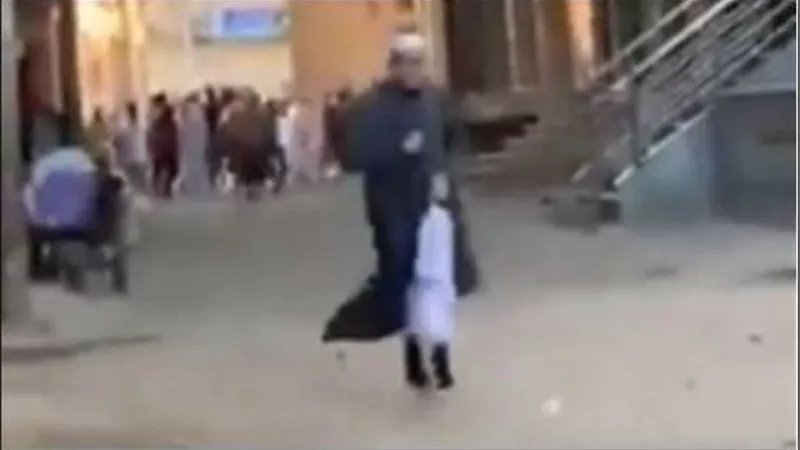 مفاجاة يكشف عنها بطل فيديو اجرى يا شيخ عقب الصلاة بالناس فى عيد الفطر عقب القبض علية
