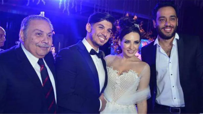 شاهد بالفيديو.. البوم صور كامل لحفل زفاف المطربه ساندي وفستانها يلفت الانظار