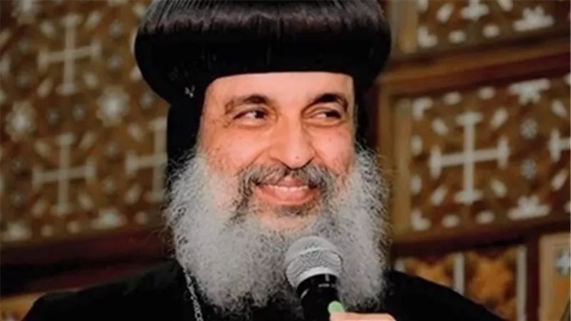 بالصور | شاهد الانبا مقار أسقف الشرقية يدلي بصوته في انتخابات الشيوخ.. ويحث المواطنين على المشاركة بكثافة في التصويت