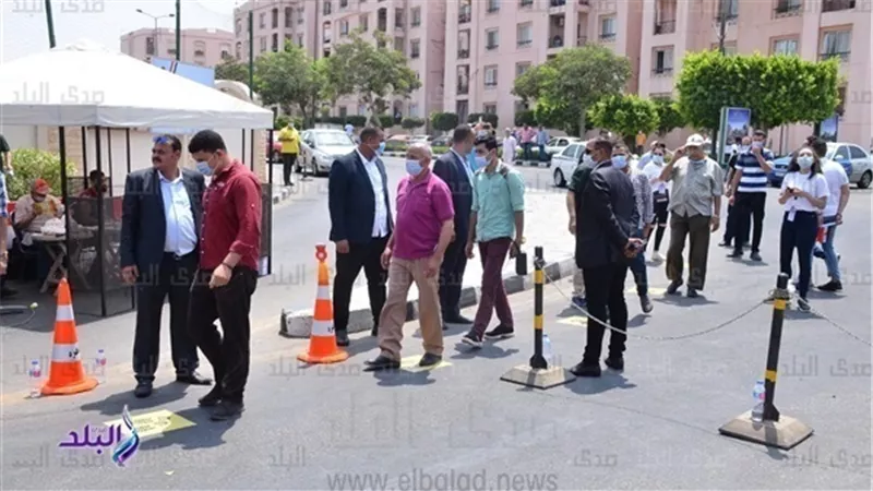 بالصور.. إقبال كبير على انتخابات الشيوخ بـ مدينتى والرحاب .. وكبار السن يحرصون على المشاركة