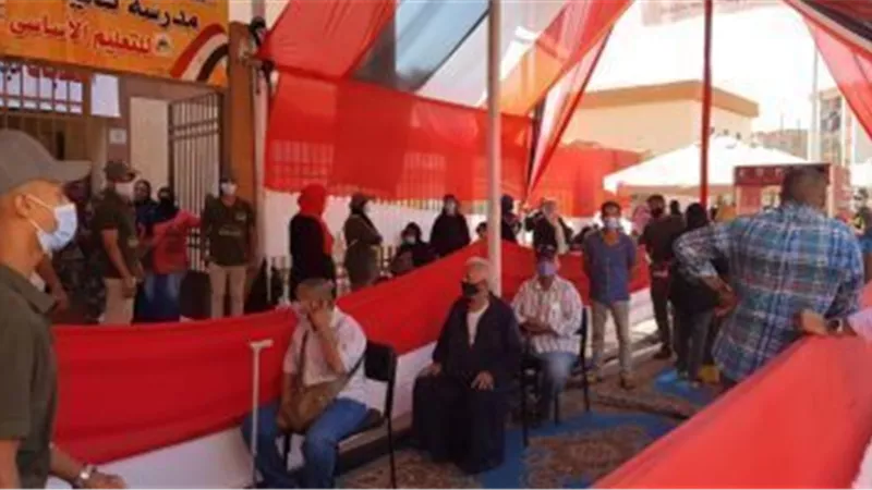 شاهد بالصور.. طوابير أمام لجنة تحيا مصر بالأسمرات بانتخابات مجلس الشيوخ