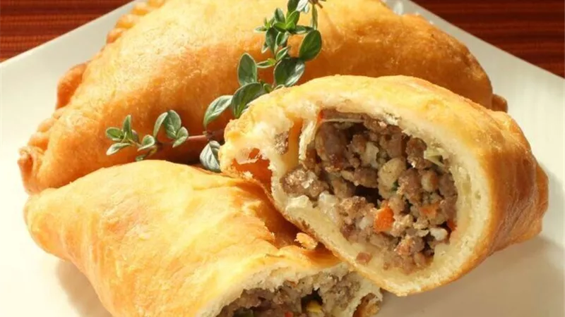 فطائر اللحم الشهيه