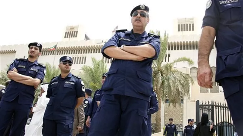 شخص مصرى وزوجتة يثيران جدلا واسعا فى هذه الدولة العربية .. تعرف ما قاموا به