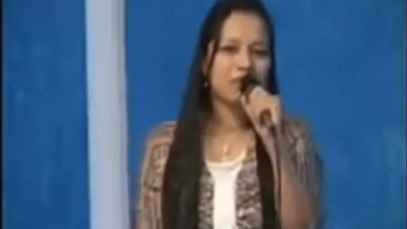 بالفيديو .. المجد لك يا ملكى يسوع | شاهد معجزة رهيبة .. مش ها تصدق ما تسمع اختبار اكثر من رائع لفتاة كانت مشلولة ويسوع شفاها بهذه الطريقة