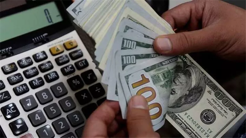 تعرف على آخر سعر وصل لـه الدولار في البنوك عقب انخفاضة بهذه الطريقة خلال الايام الماضية