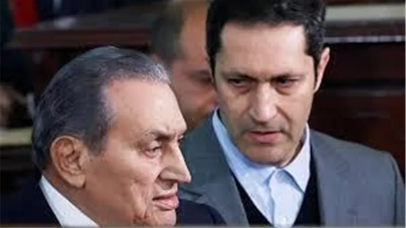 مفاجاة بالصور | أحد رواد تويتر يطالب مبارك بتقديم اعتذار للمصريين عن فترة حكمه.. وعلاء نجله يرد بهذه الطريقة
