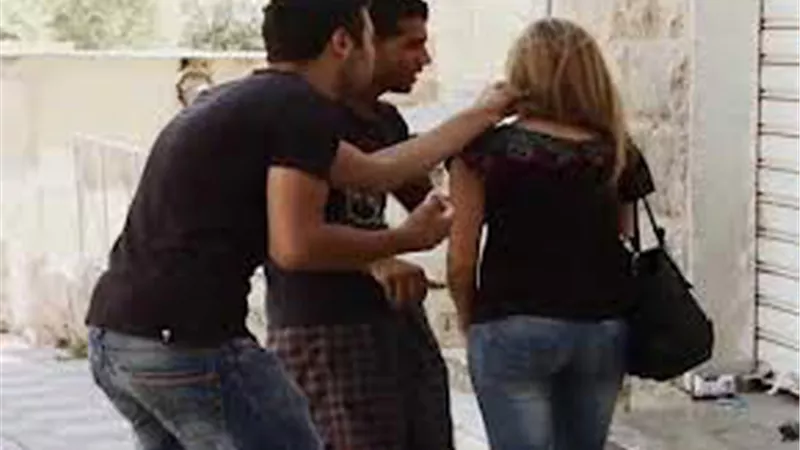شخص عاكس زوجة سائق فى بنى سويف ومن بعدها حدث معه شئ لم يكن يتوقعه