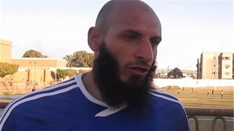 محاكمة لاعب أسوان السابق و43 أخرين بتهمة قيادة خلايا إرهابية .. فى هذا التوقيت